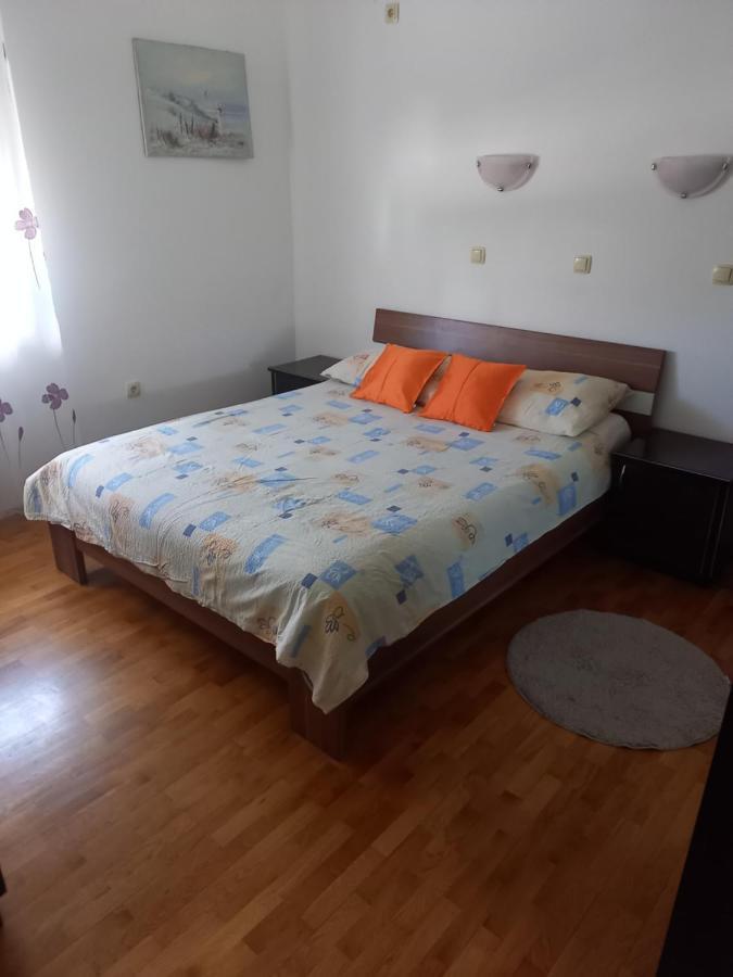 Apartman Petra Palit Exterior photo